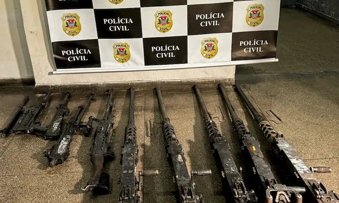 Nove condenados por furto de arsenal do Exército em SP
