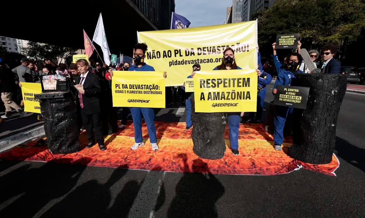 São Paulo: Manifestação contra “PL da Devastação” reúne centenas