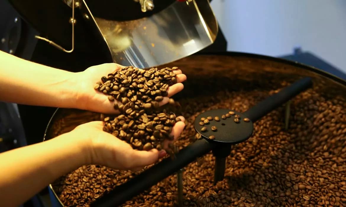 Cecafé tenta incluir café em lista de exceções de tarifas dos EUA