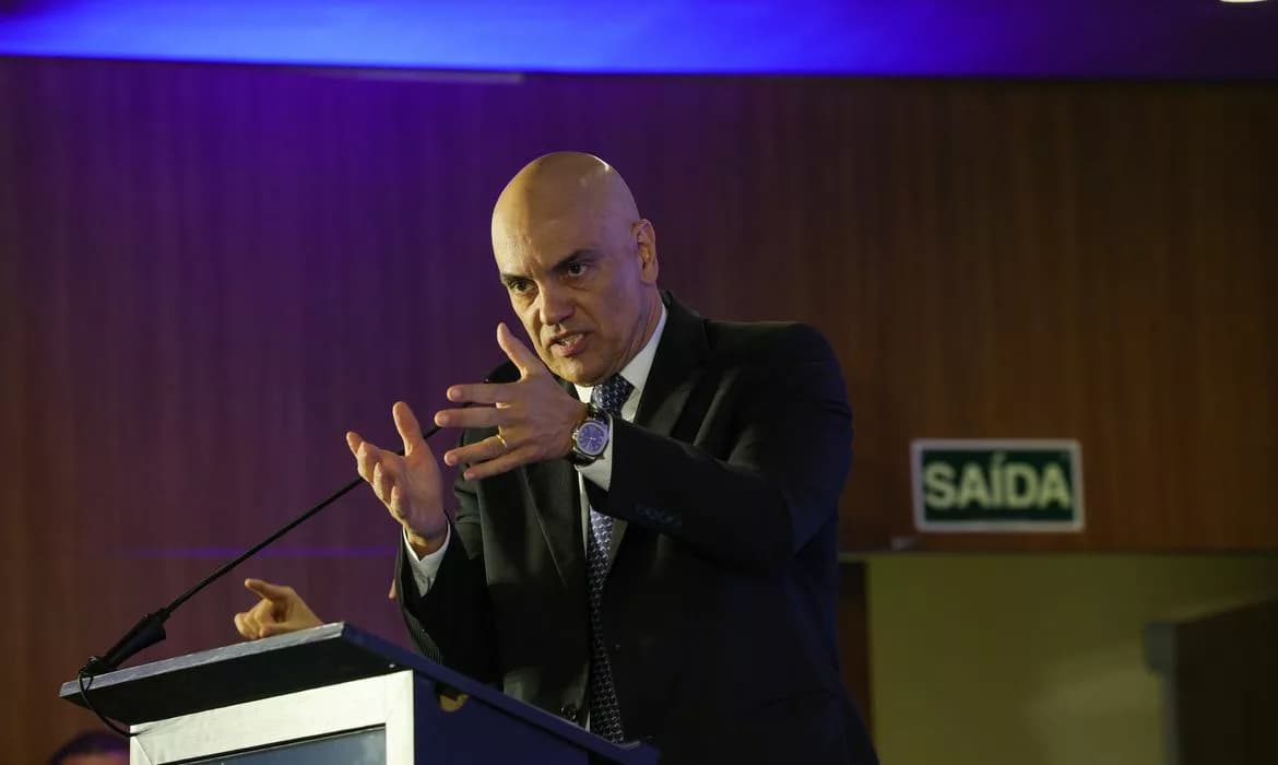 Coronel nega monitoramento de Moraes e diz que era por “ajuste de agenda”
