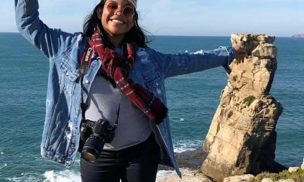Corpo de Juliana Marins chega ao Rio após trâmites na Indonésia