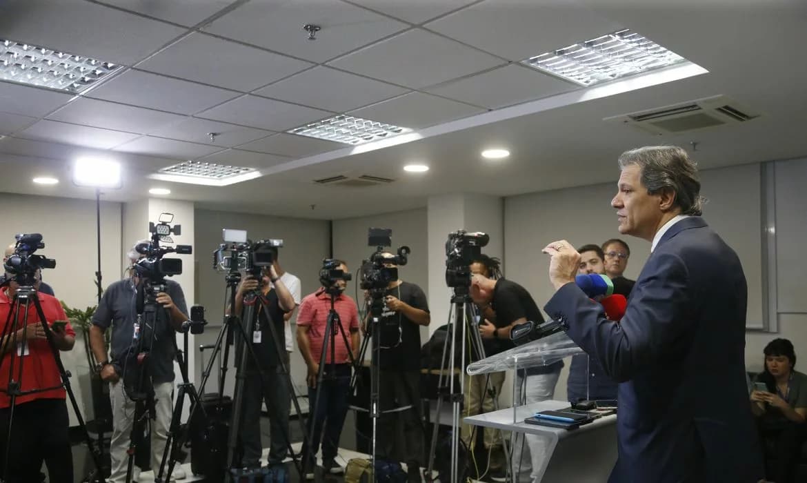 Haddad e EUA negociam tarifas; Brasil terá plano de apoio