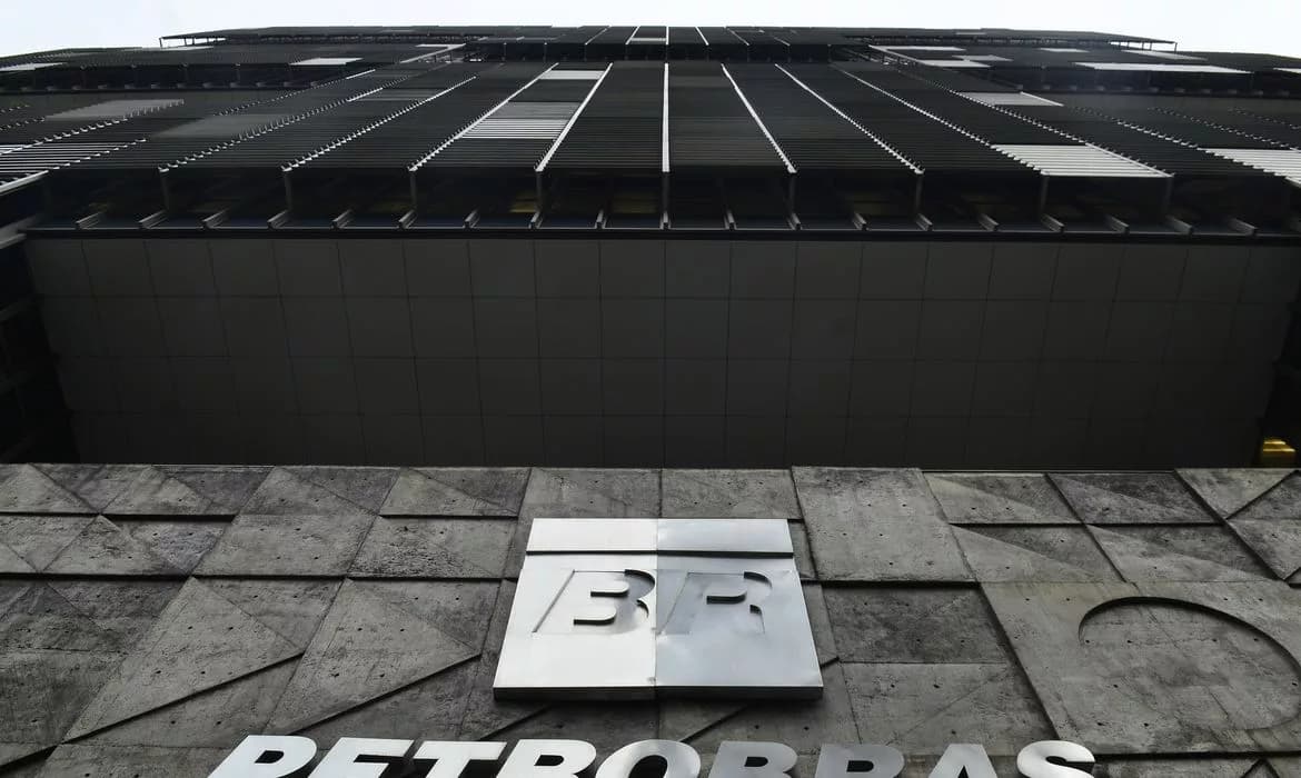 Petrobras inova: diretoria tem maioria feminina e nova líder em transição energética