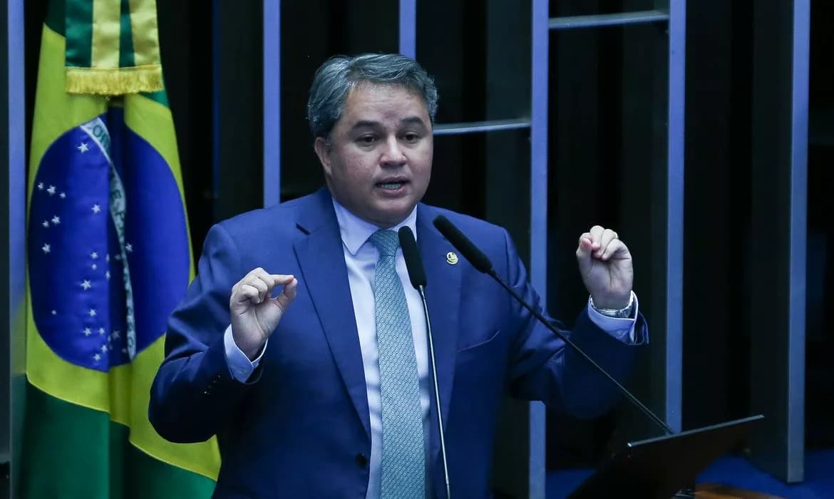 Projeto sobre gasto com terceirizados volta à análise no Senado após críticas