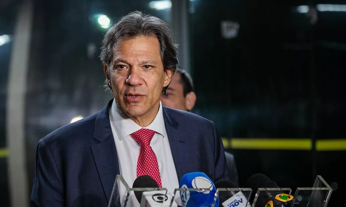 Retaliação aos EUA: Brasil tem opções sem impacto na inflação, diz Haddad