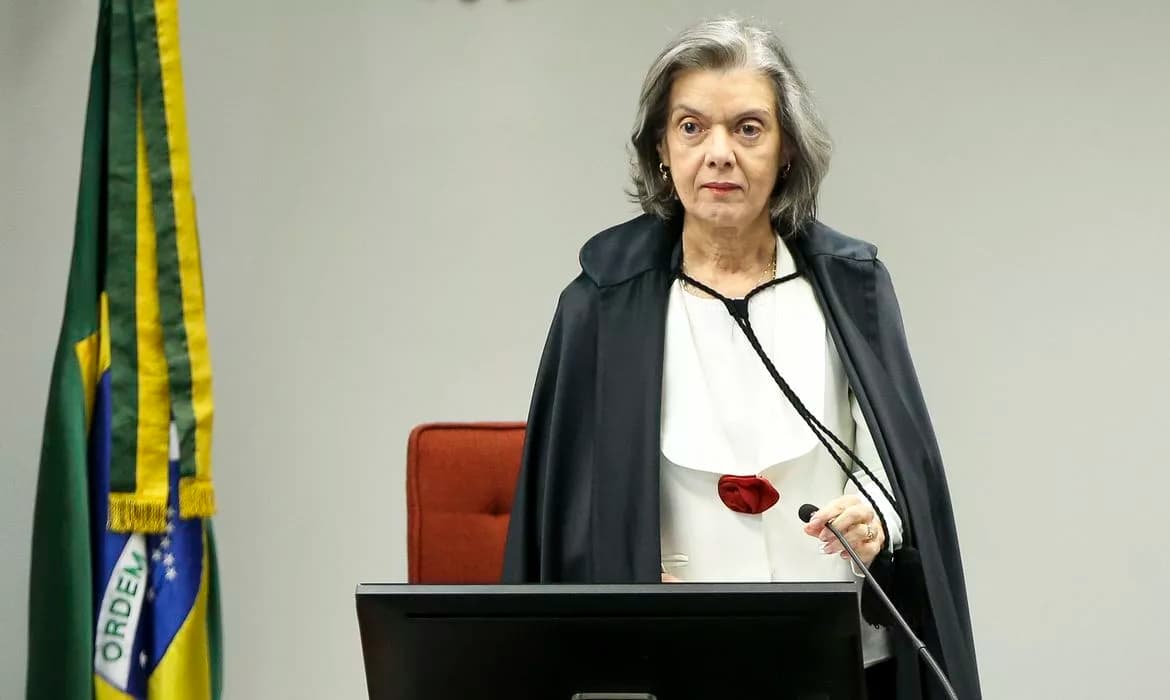 STF: 4 votos a 0 para manter medidas cautelares contra Bolsonaro, incluindo tornozeleira.