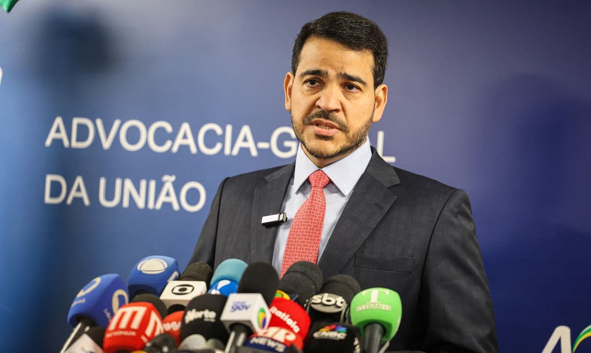 AGU exige que Meta exclua robôs com erotização infantil em 72h