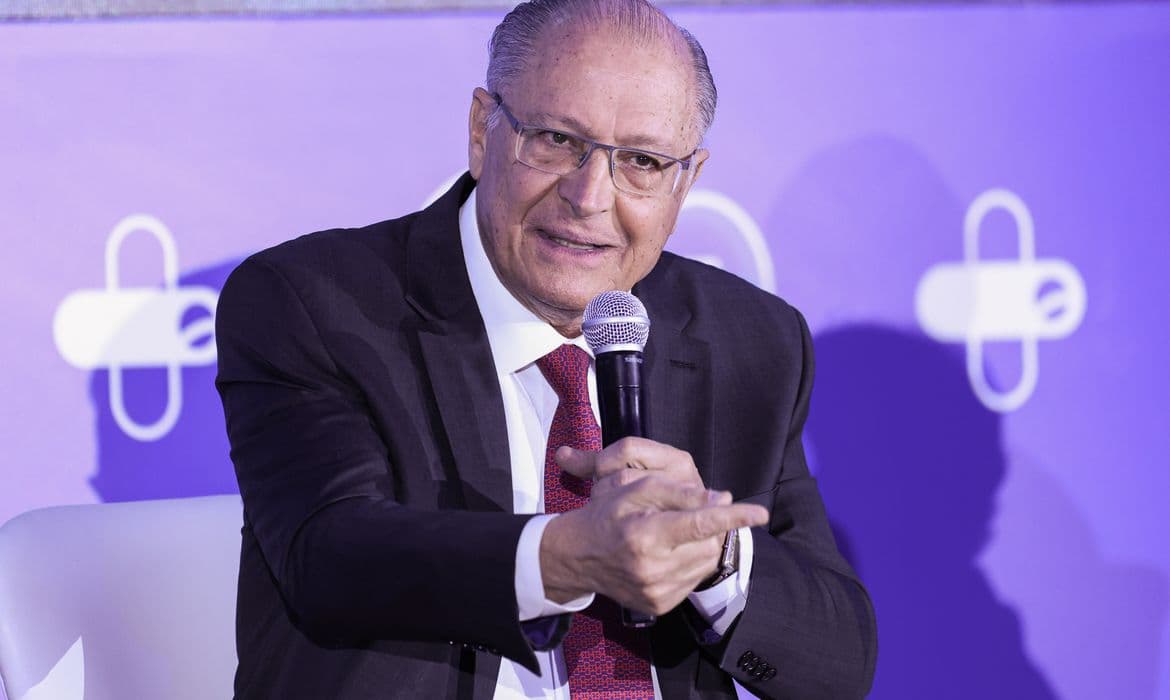 Alckmin: Brasil quer mais setores fora do tarifaço, sem retaliação