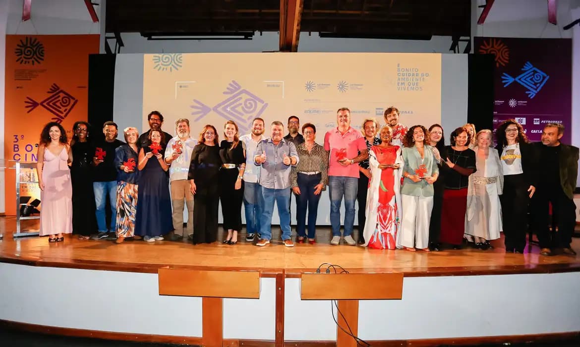 Cinesur: Oro Amargo vence júri e A Melhor Mãe do Mundo é o favorito do público