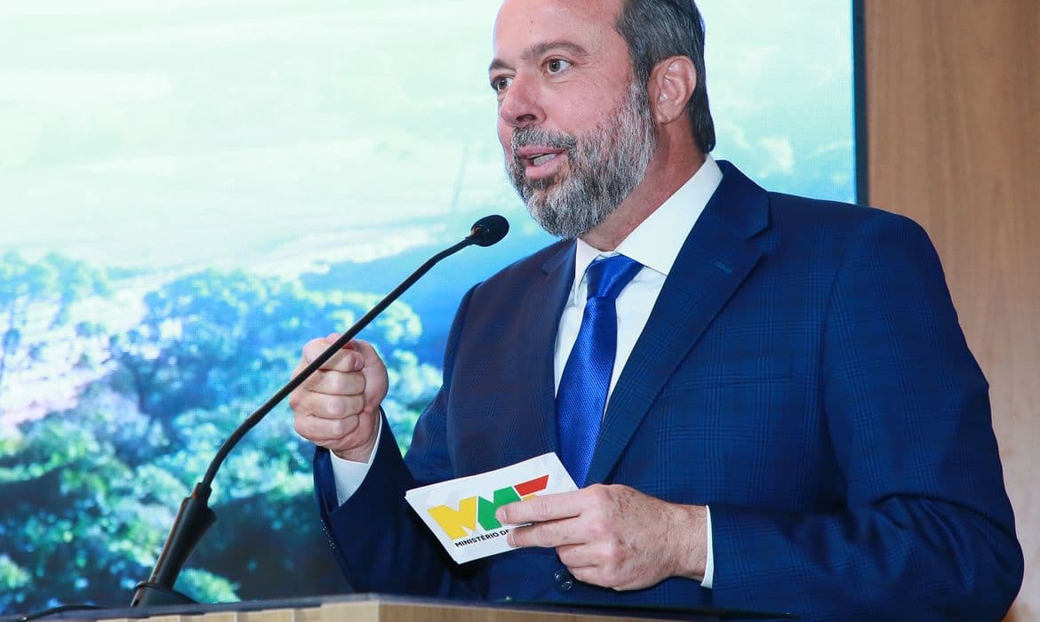 Governo estuda nova hidrelétrica binacional com Bolívia