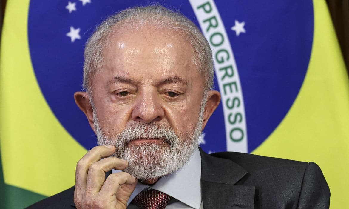 Lula defende cassação de Eduardo Bolsonaro por tentar sanções ao Brasil nos EUA