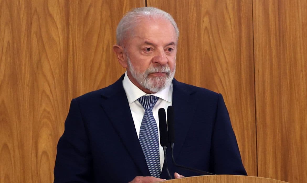 Lula exalta megaprovação contra crime em combustíveis: R$ 3,2 bi bloqueados