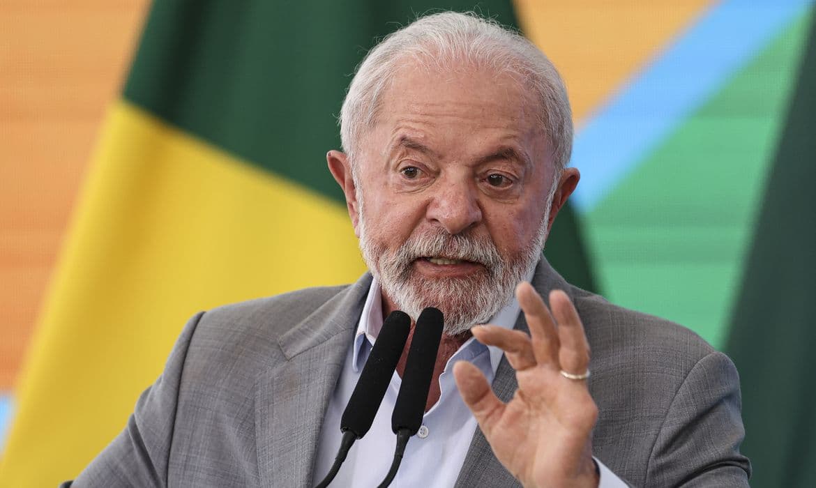 Lula reitera abertura a diálogo com EUA em meio a sanções e tarifas