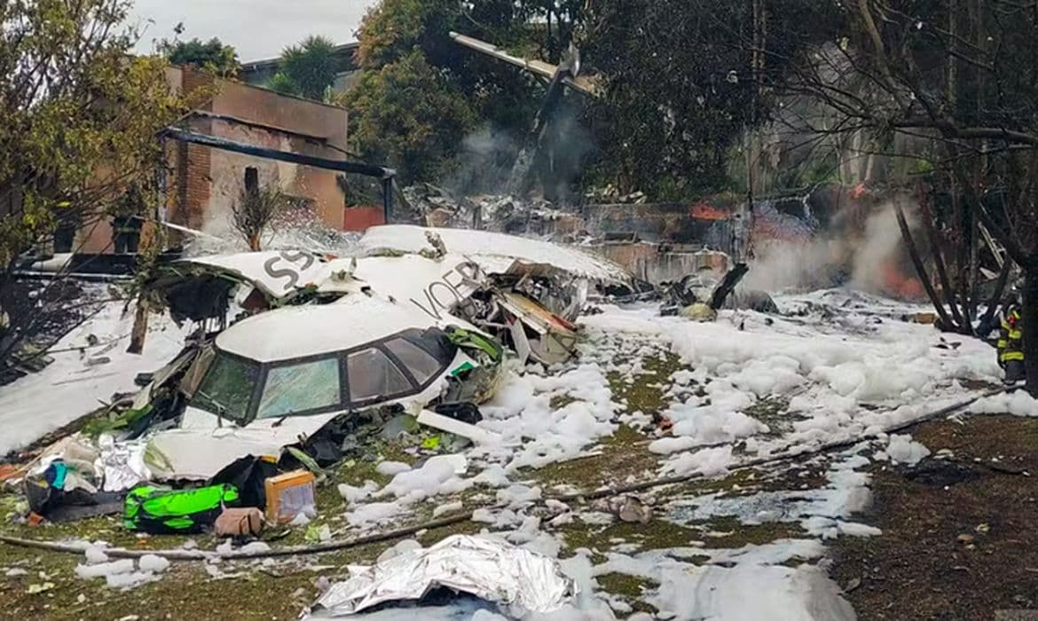 Memorial marca 1 ano da tragédia Voepass; famílias cobram justiça