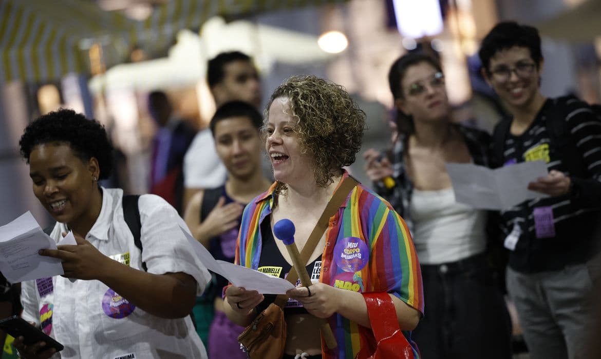 Após 10 anos, 4 mil mulheres reúnem-se em Brasília por igualdade e democracia