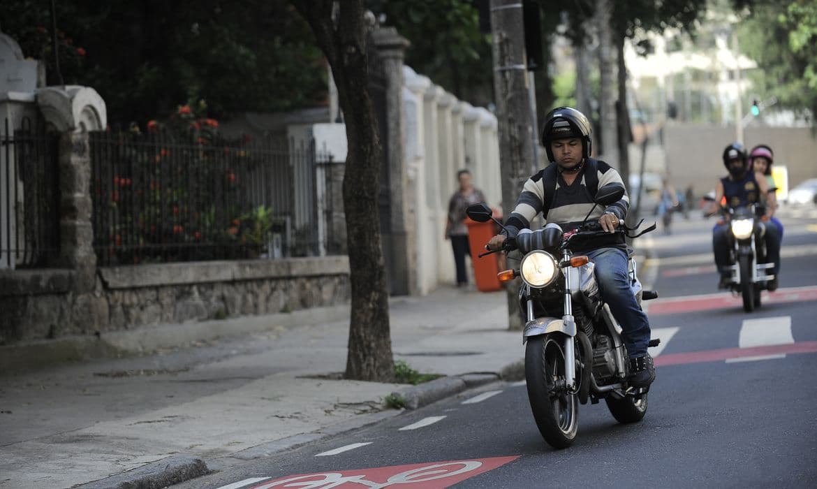 Epidemia de acidentes de moto: 1/3 das vítimas têm sequelas permanentes