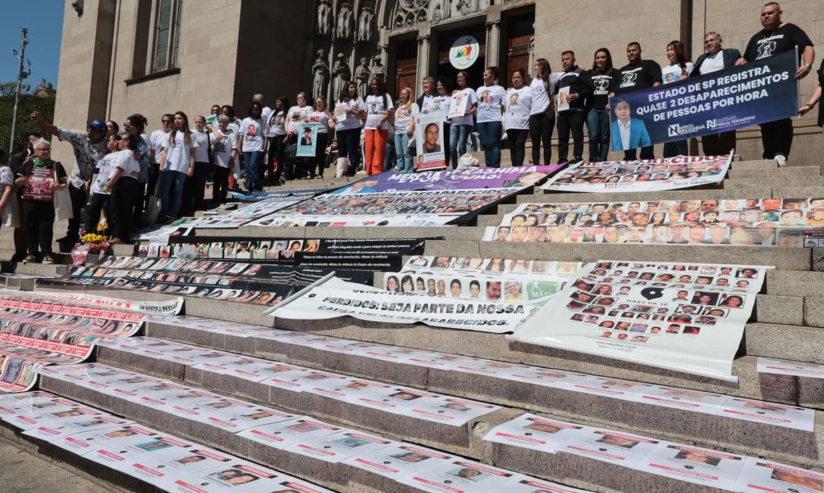 Famílias lançam movimento nacional em SP para exigir ações por desaparecidos