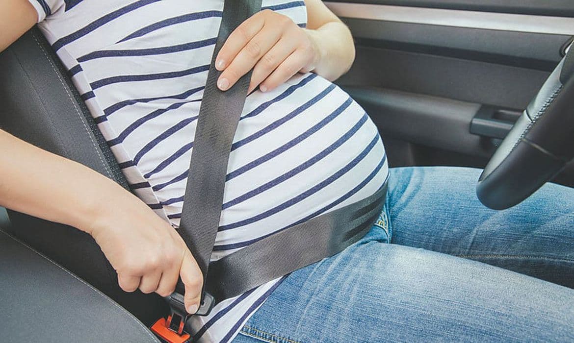 Grávidas e puérperas precisam de cuidados especiais no volante, alerta Abramet