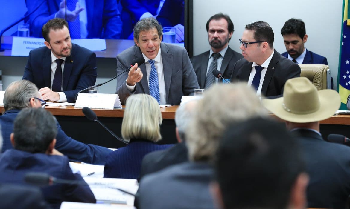 Receita Federal alcançará “verdadeiros ladrões da nação” com novo PL
