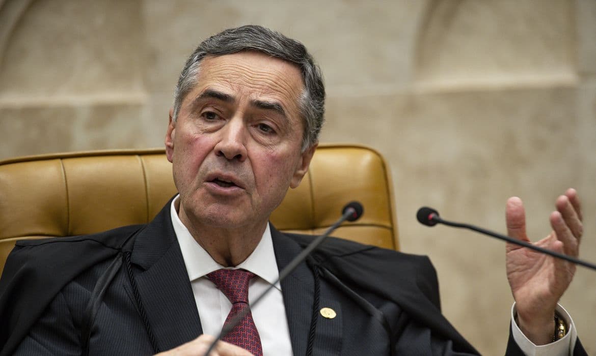 STF: Barroso mantém regra que reduz valor da aposentadoria por invalidez
