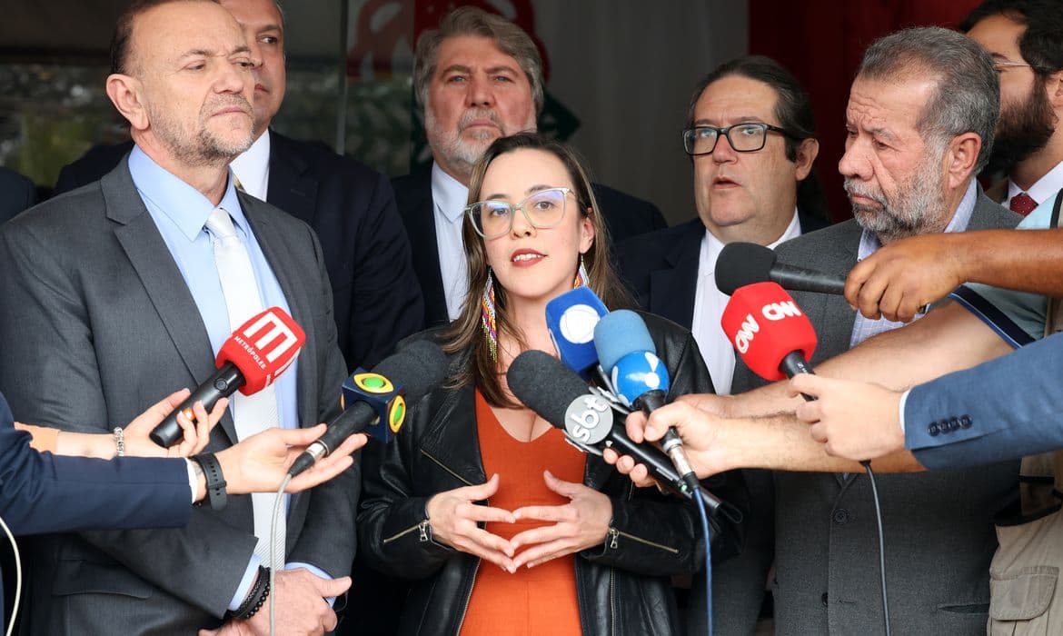 Visto da presidenta do PSOL cancelado pelos EUA após crítica a Trump
