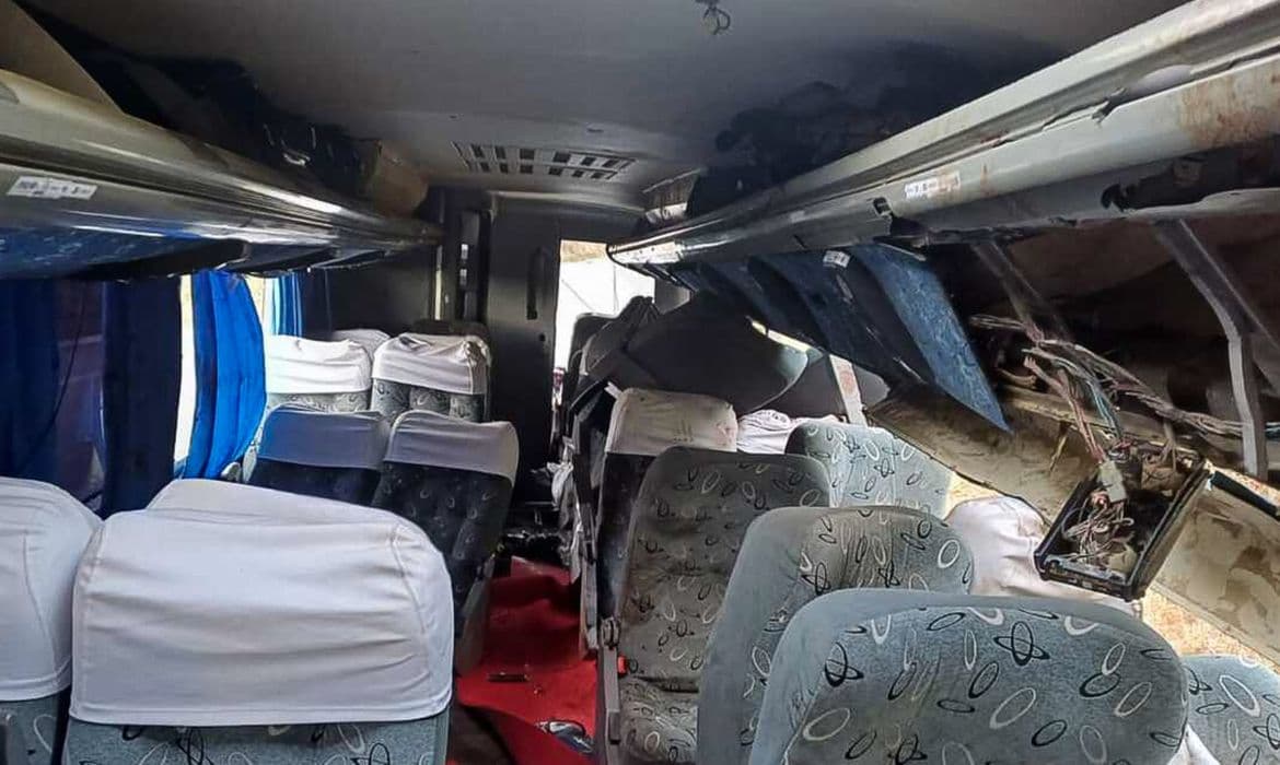 17 mortos em acidente de ônibus em PE; motorista diz que ‘faltou freio’