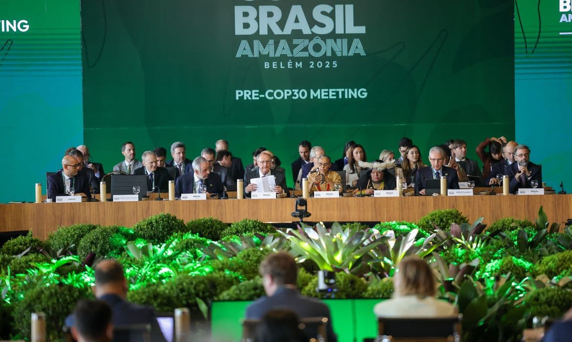 Brasília sedia Pré-COP: 67 países buscam avançar agenda climática e Acordo de Paris