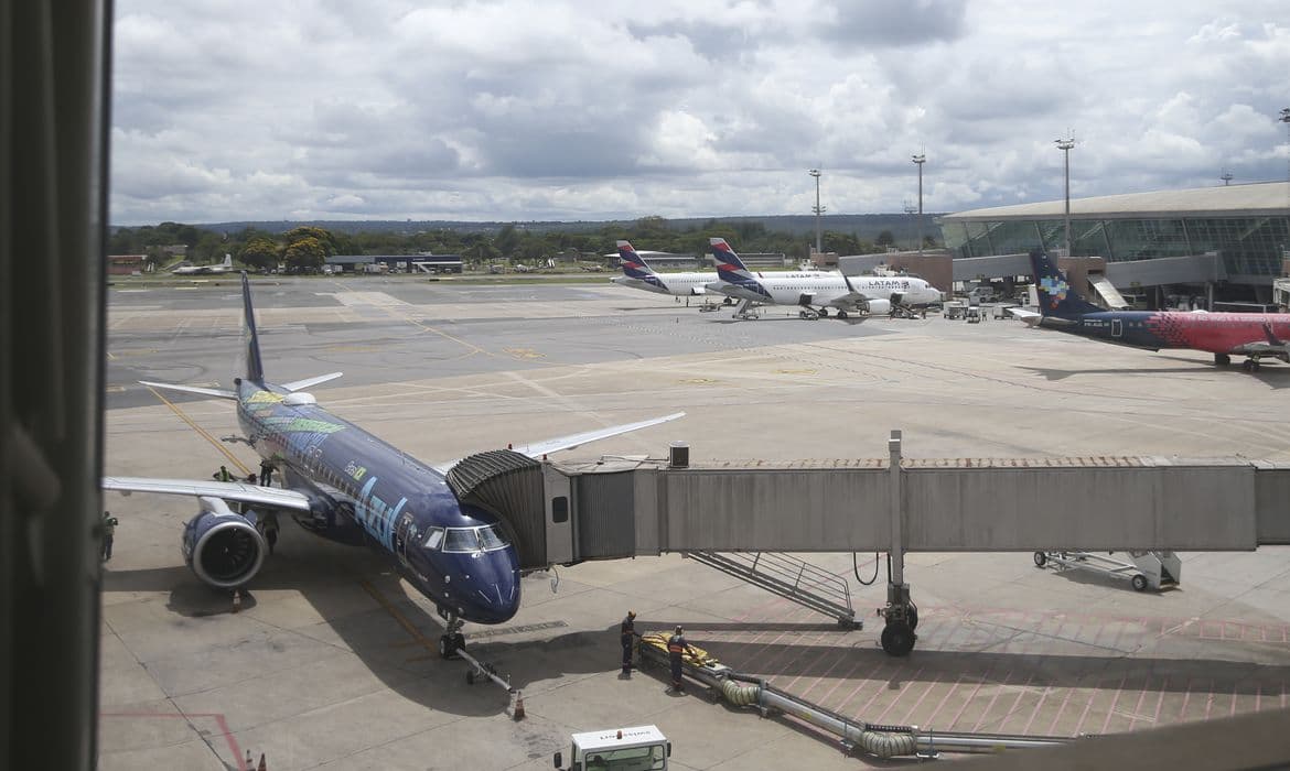 CMN aprova R$ 4 bi para aéreas com foco em SAF e voos regionais