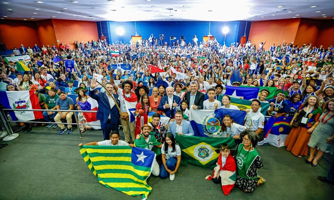 Conferência: jovens brasileiros levam propostas de justiça climática à COP30