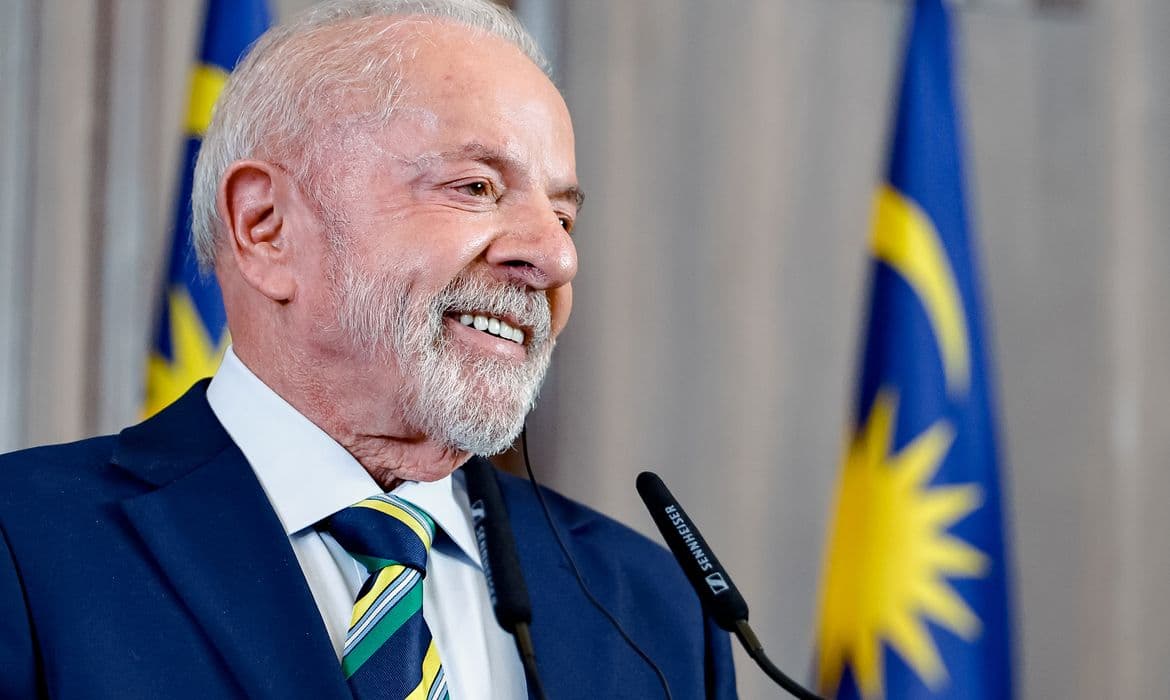 Lula sanciona Sistema Nacional de Educação para integrar políticas
