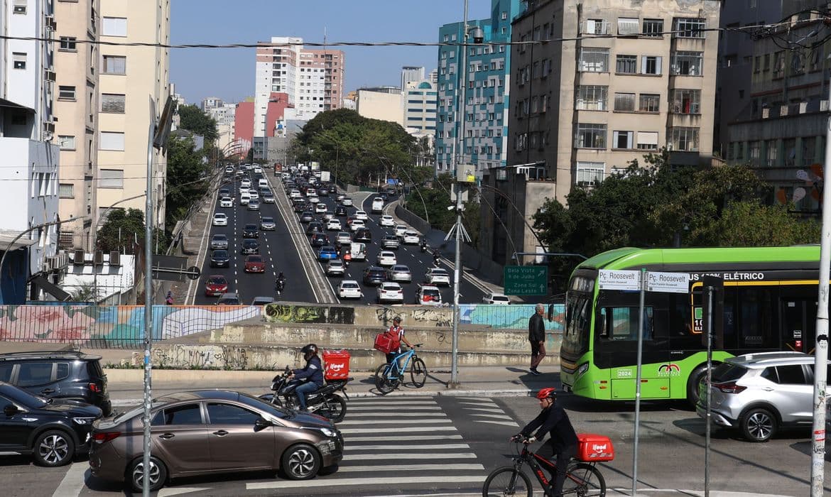Metas de 64 países reduzem 17% das emissões, mas urgência climática é criticada