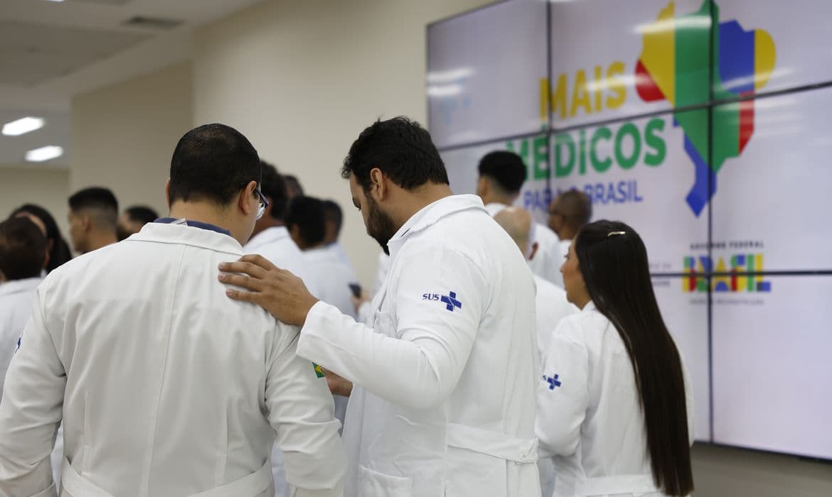 PF desarticula esquema de fraude no Enamed 2025 e prende 8
