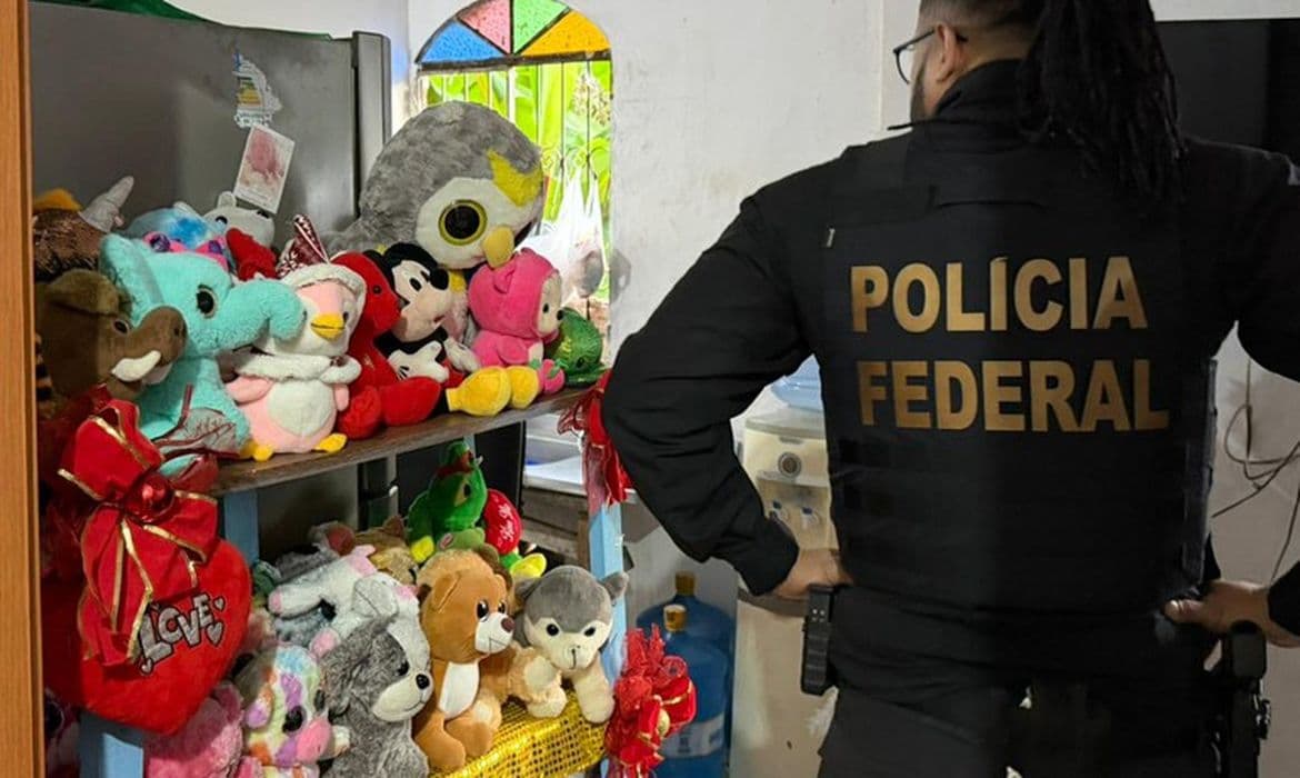 Polícia Federal mira pedofilia online em ação com 19 prisões no país