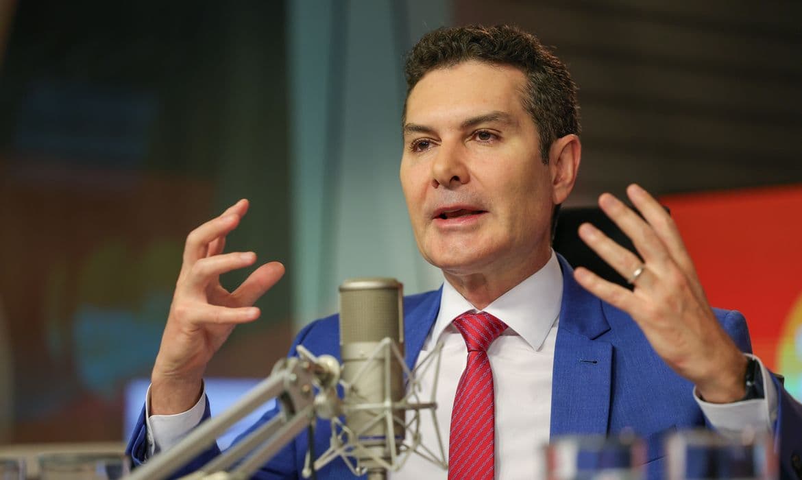 Reforma Brasil tem verbas asseguradas, diz ministro das Cidades
