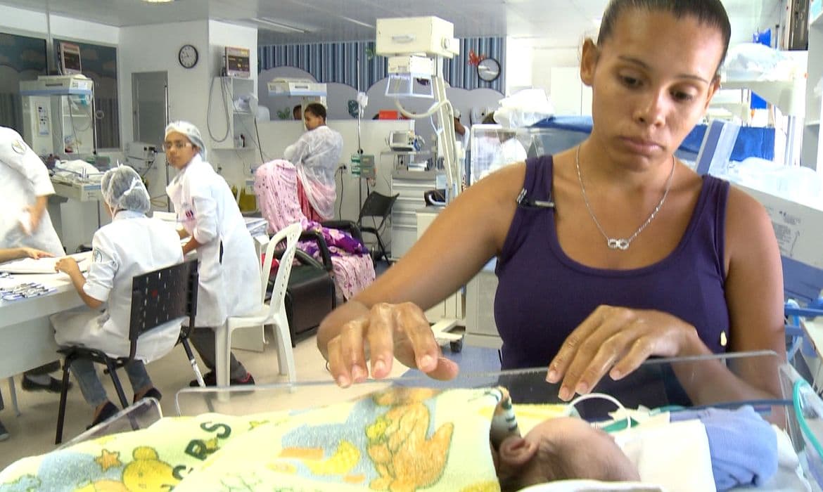 Saúde habilita 18 hospitais Amigo da Criança contra mortes de mães e bebês