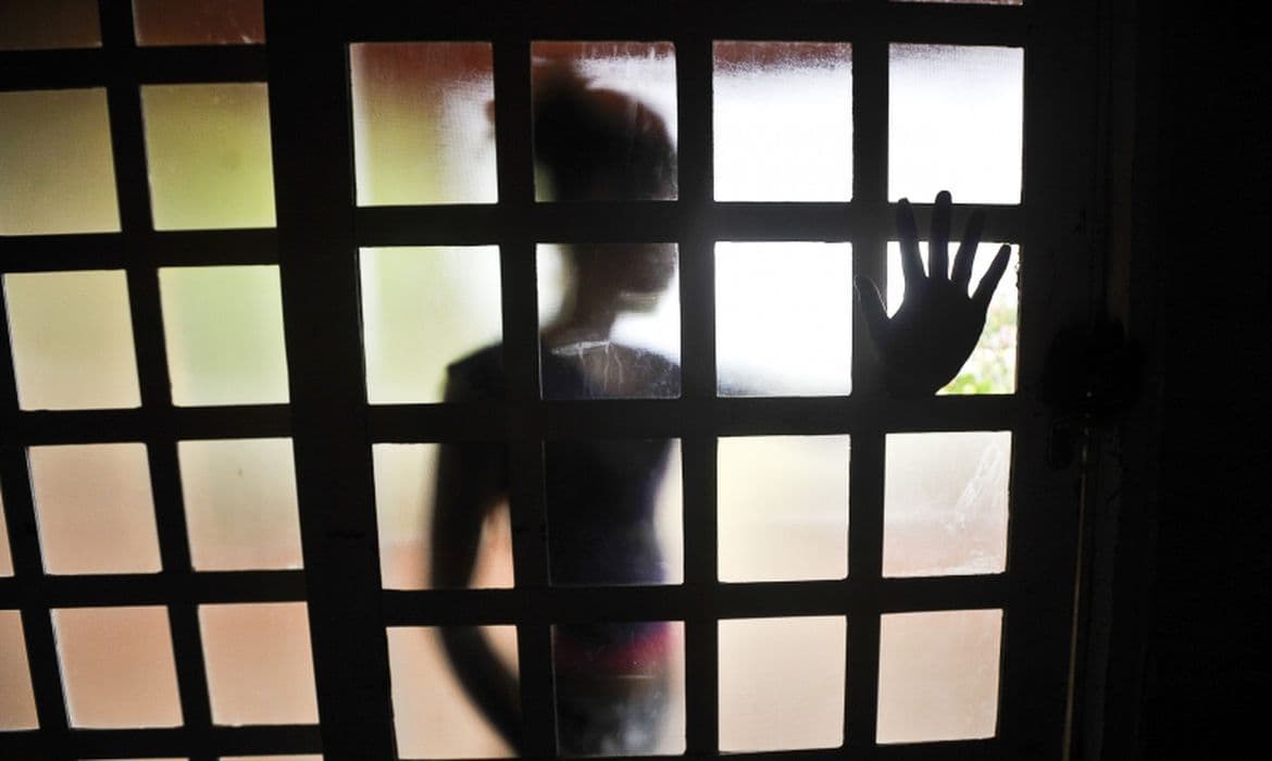 Violência sexual: 87% temem por meninas, mas casa ainda é o maior perigo