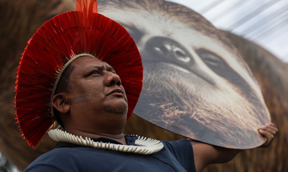 1,6 mil indígenas na COP30 pedem terras como política climática urgente