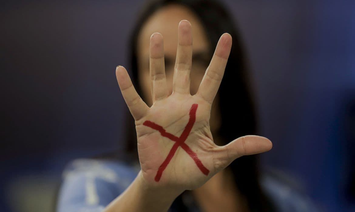 Caminhos da Reportagem: A informação que salva mulheres da violência