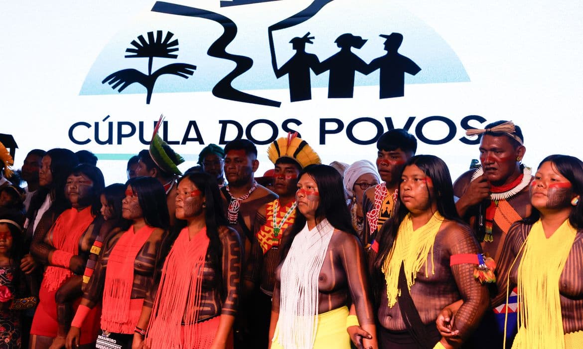 Cúpula dos Povos critica omissão de países na COP30 e defende soluções
