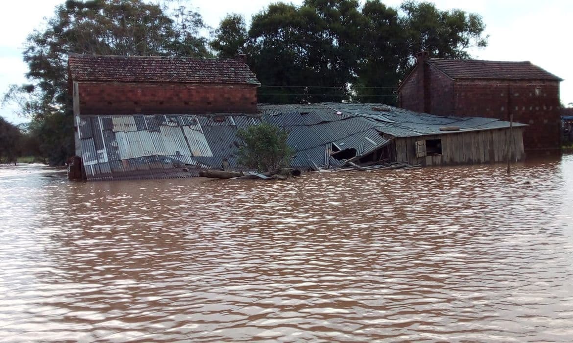 Desvio de verbas de enchentes: PF apura R$ 120 mi em 9 cidades gaúchas