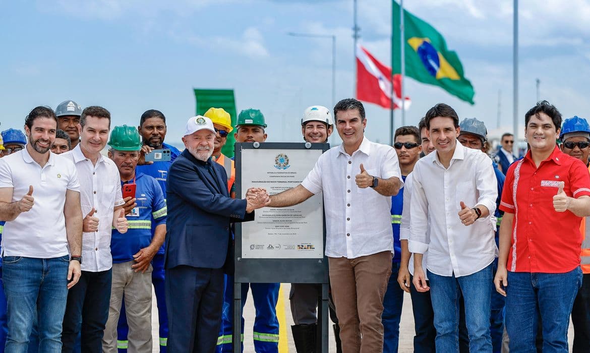 Lula entrega obras de R$ 683 mi no aeroporto e porto de Belém