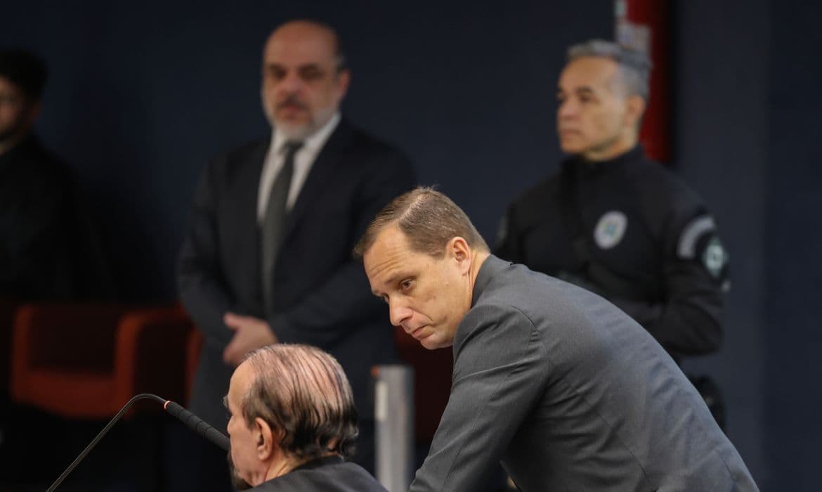 Mauro Cid tira tornozeleira e recebe regras para regime aberto no STF