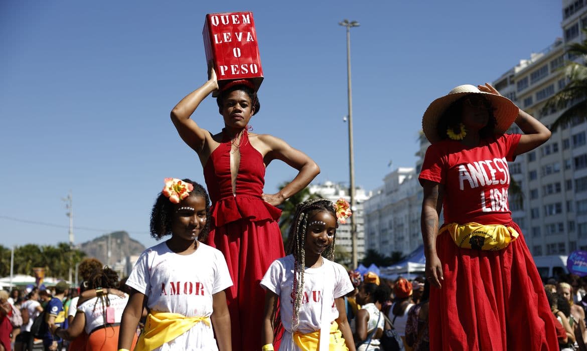 Mulheres negras cobram reparação histórica e fundo bilionário no Congresso