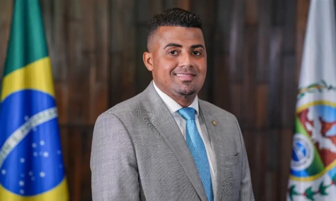 PF indicia ex-deputado TH Joias e 17 por envolvimento com facções