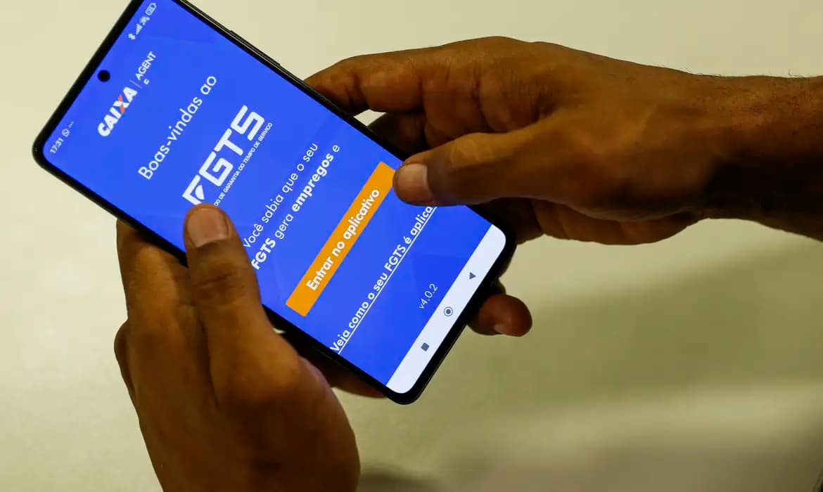 Saque-aniversário FGTS: limites para antecipação entram em vigor neste sábado