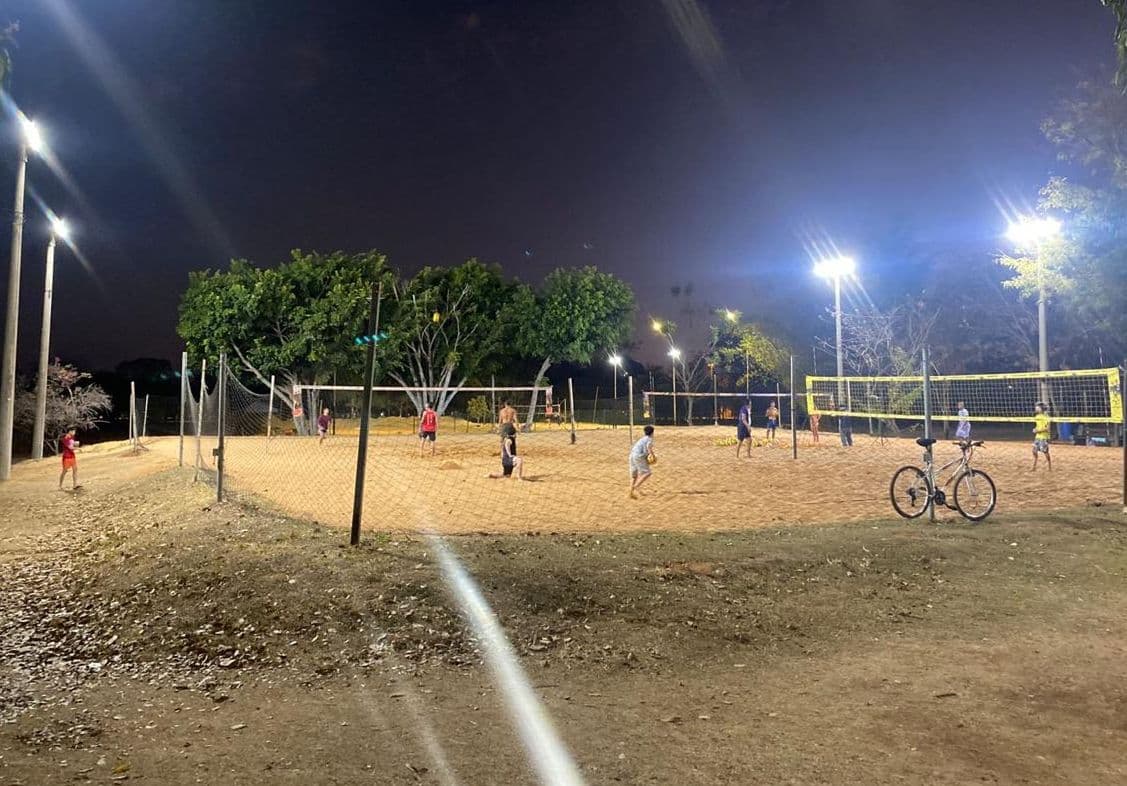 CEB IPes moderniza iluminação de monumentos e 70 complexos esportivos no DF