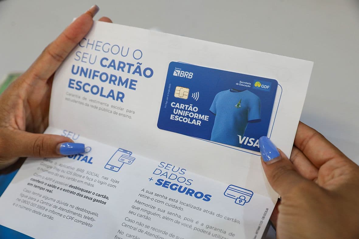 GDF Inicia Entrega do Cartão Uniforme Escolar: R$ 282,99 por Aluno e Autonomia na Compra