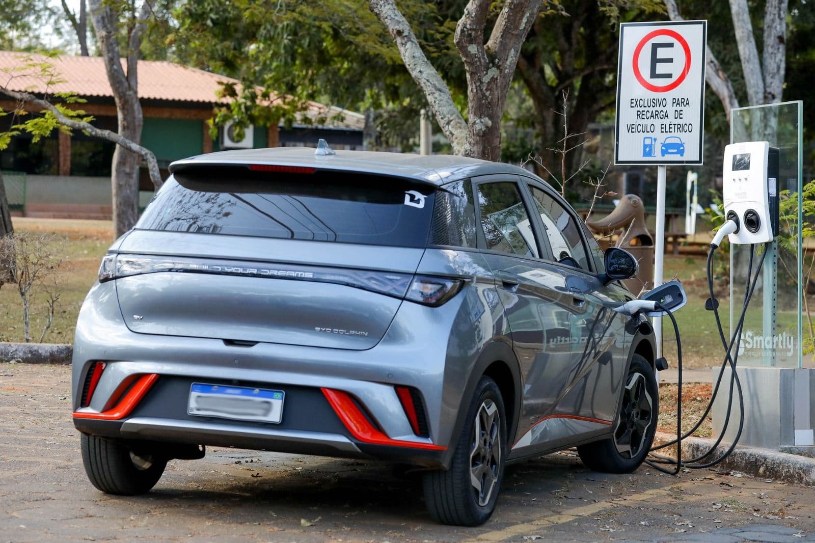 DF Prioriza Eletromobilidade: Secti-DF Projeta Novo Ciclo Estratégico e Parcerias até 2026