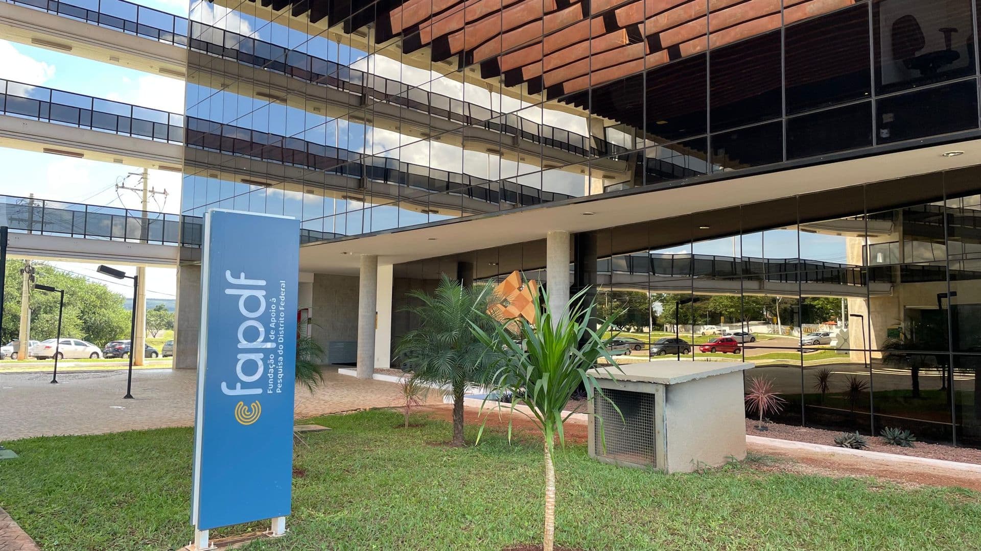 FAPDF lança 5º Prêmio de Ciência e Inovação com prêmios de até R$ 12 mil