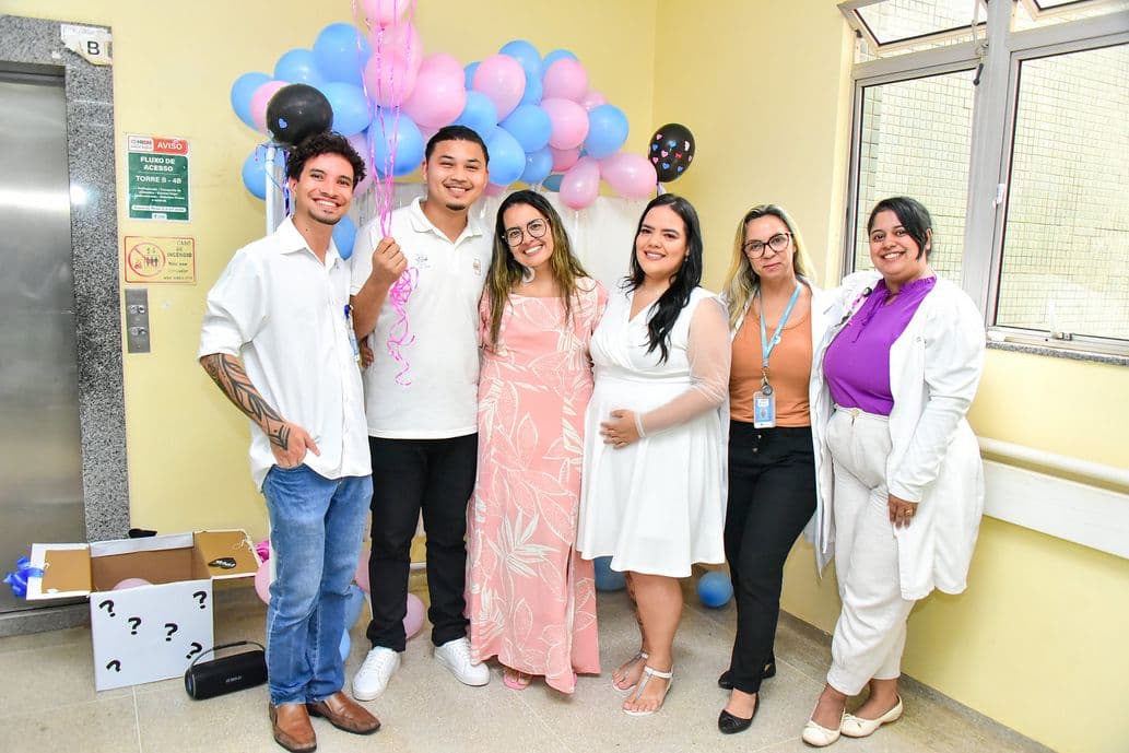 Humanização em Cuidados Paliativos: HRSM realiza chá-revelação para avó